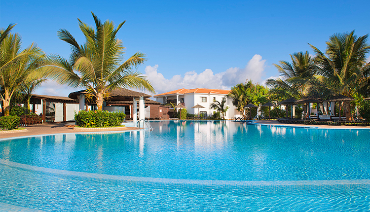Tortuga Pool